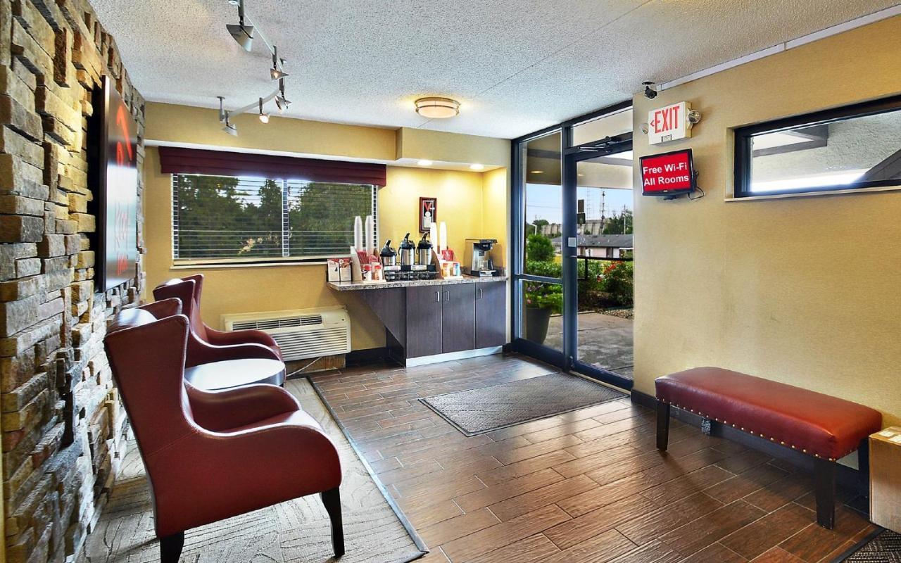 Red Roof Inn Louisville Fair And Expo Εξωτερικό φωτογραφία
