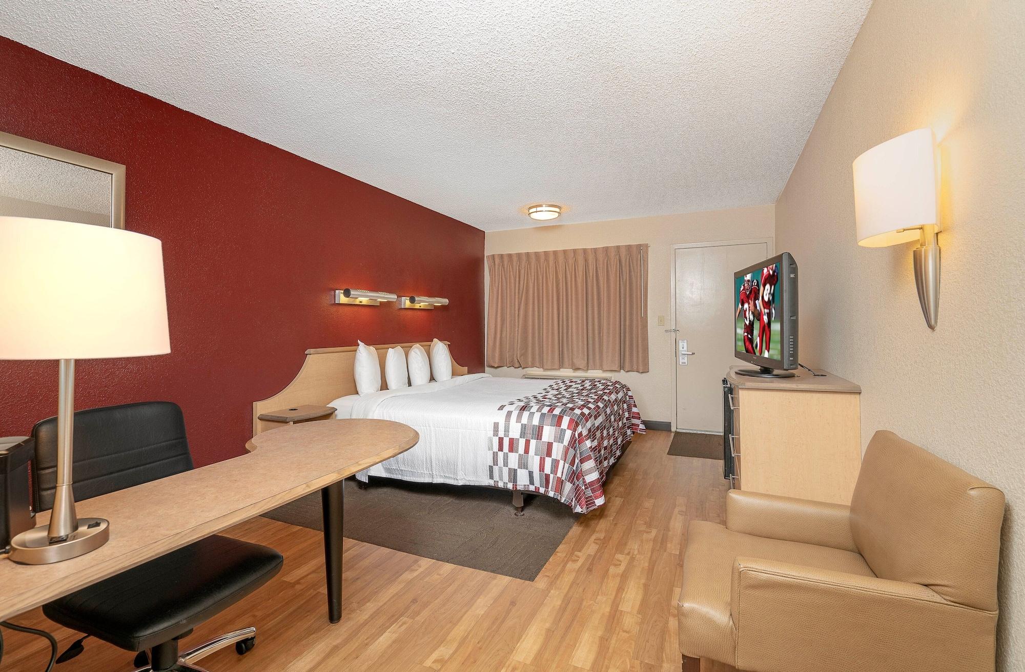 Red Roof Inn Louisville Fair And Expo Εξωτερικό φωτογραφία
