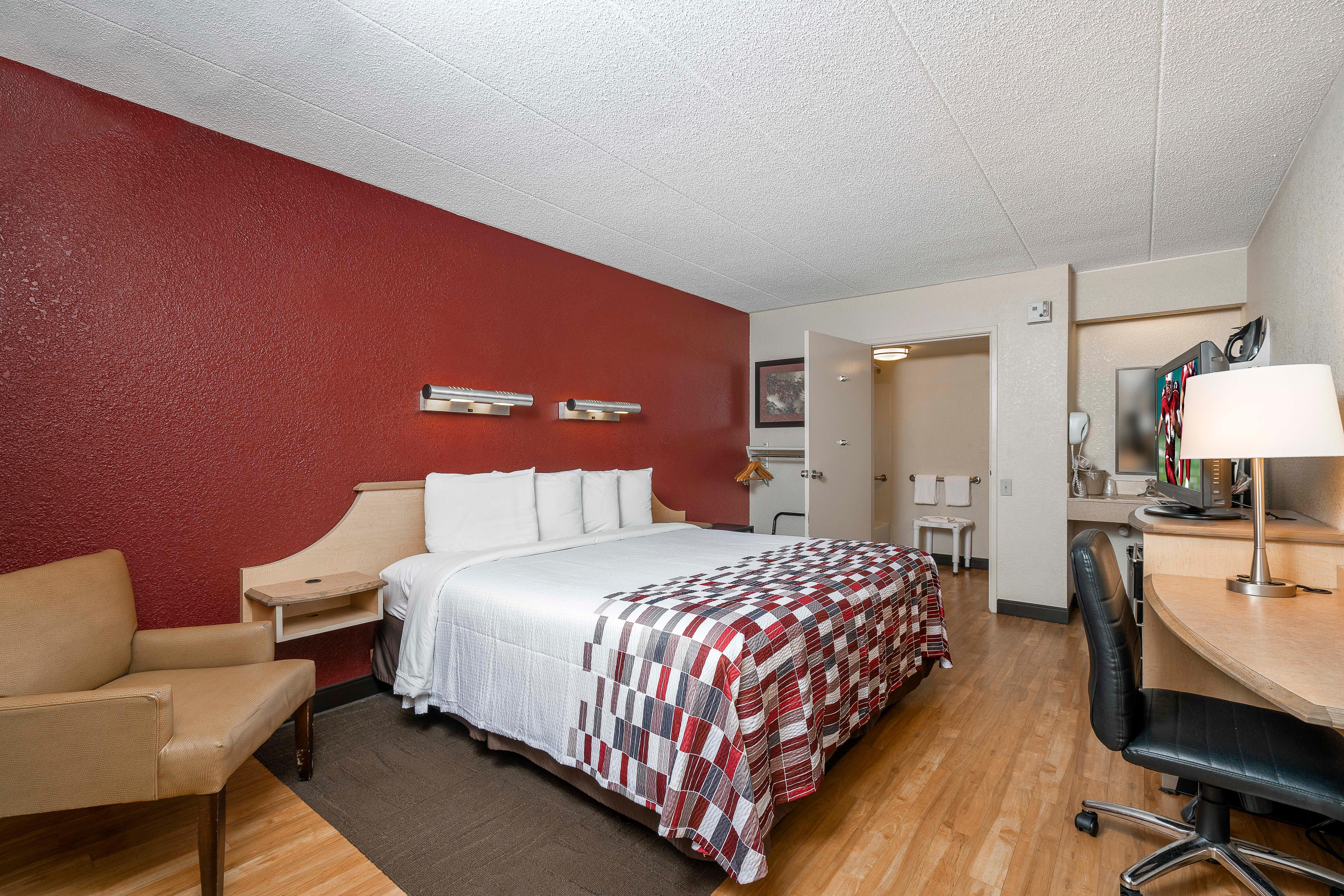 Red Roof Inn Louisville Fair And Expo Εξωτερικό φωτογραφία